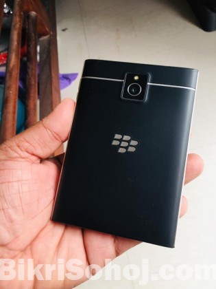 blackberry passport